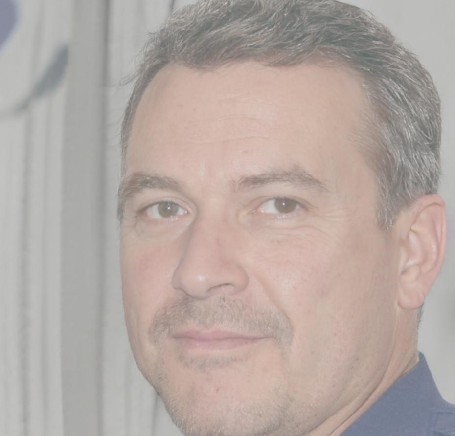 Εκπαιδευτής που υποστηρίζει την ατομική πορεία